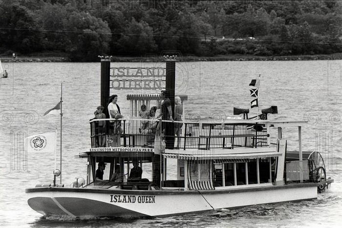 Kensington Metropark - Old Postcard (newer photo)